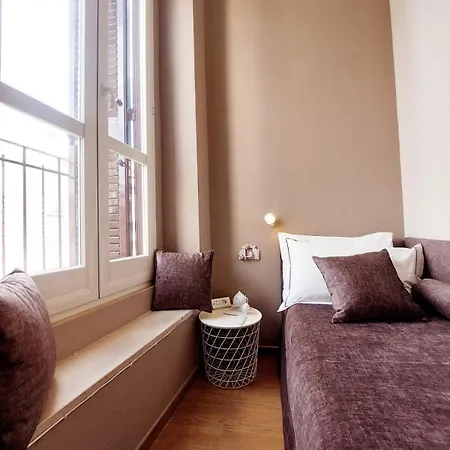 Apartment Natidalmare Policlinico *